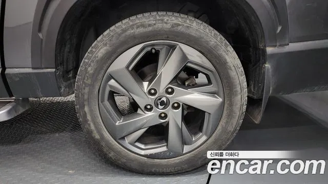 KG_Mobility_Ssangyong Rexton Новый Rexton Sport Khan Дизель 2.2 4WD — Фото автомобиля 5