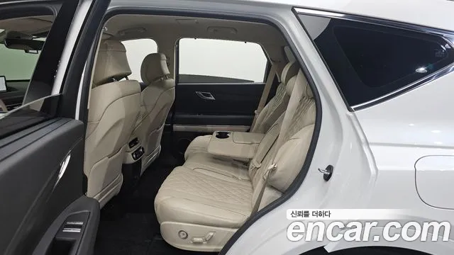 Genesis GV80 — Фото автомобиля 11
