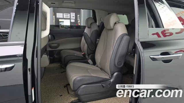 Kia Carnival 4th Gen — Фото автомобиля 17