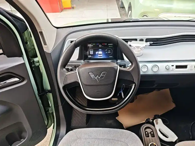 Wuling Hongguang Mini EV — Фото автомобиля 6