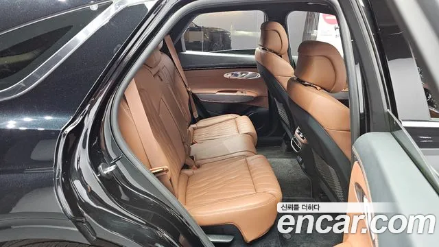 Genesis GV70 2.5T Бензин AWD — Фото автомобиля 26