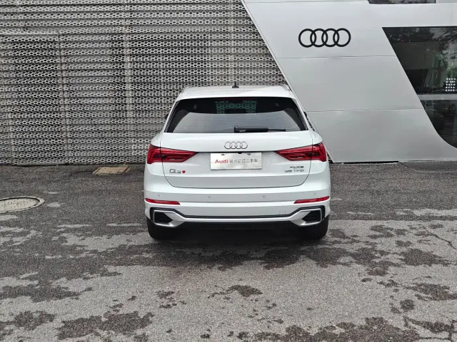 Audi Q3 — Фото автомобиля 5