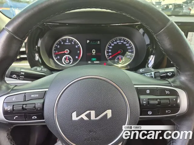 Kia K5 K5 3 поколение 2.0 LPI(Для проката) — Фото автомобиля 8