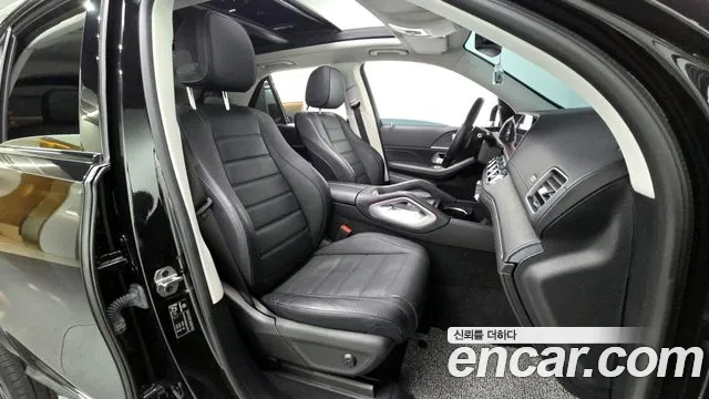 Mercedes-Benz GLE-Class — Фото автомобиля 11