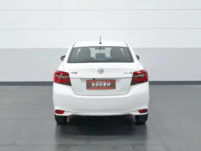 Toyota Vios — Фото автомобиля 4