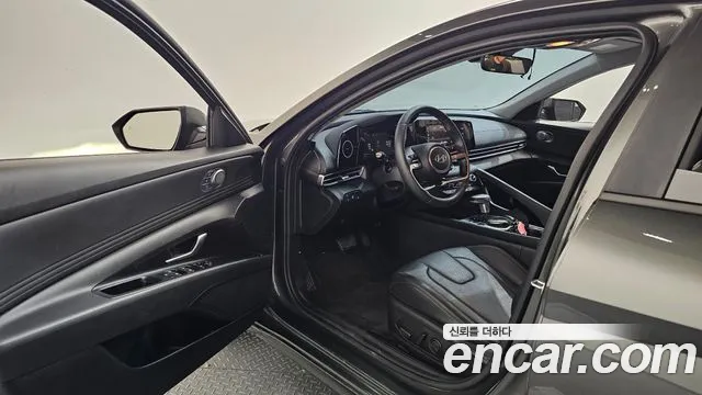 Hyundai Avante CN7 — Фото автомобиля 15