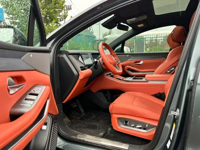 BYD Tang L — Фото автомобиля 5