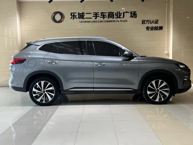 BYD Song PLUS — Фото автомобиля 5