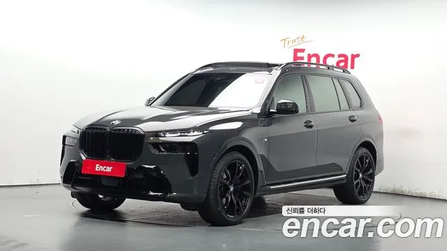 Фотография автомобиля — BMW X7 G07