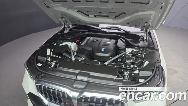 BMW 5-Series 5 серия (G60) 530i xDrive M Sport — Фото автомобиля 4