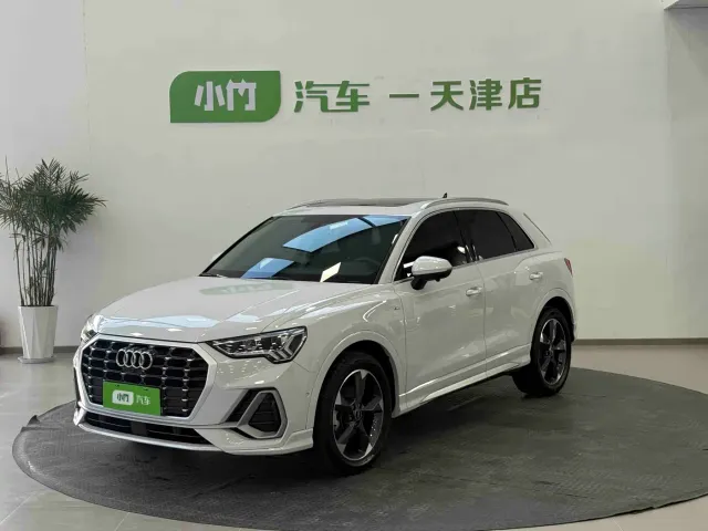 Фотография автомобиля — Audi Q3