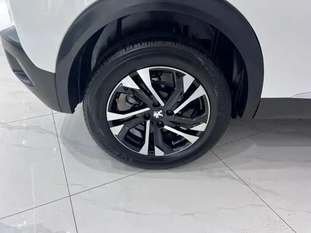 Peugeot 2008 — Фото автомобиля 19