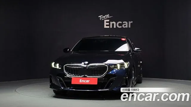 BMW 5-Series 5 серия (G60) — Фото автомобиля 3