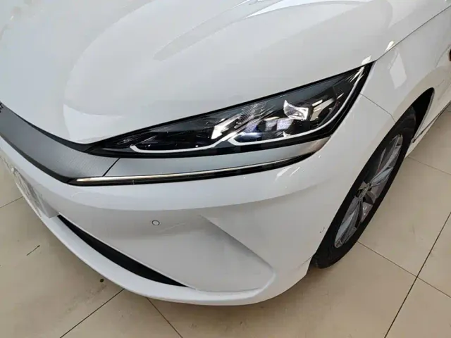 BYD Qin L — Фото автомобиля 23