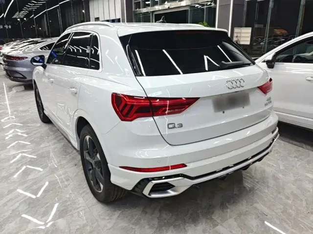Audi Q3 — Фото автомобиля 22