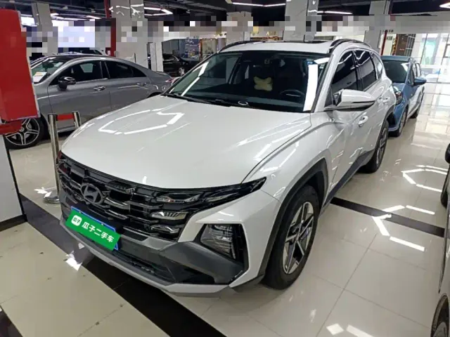 Фотография автомобиля — Hyundai Tucson