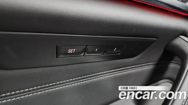 BMW 5-Series — Фото автомобиля 28