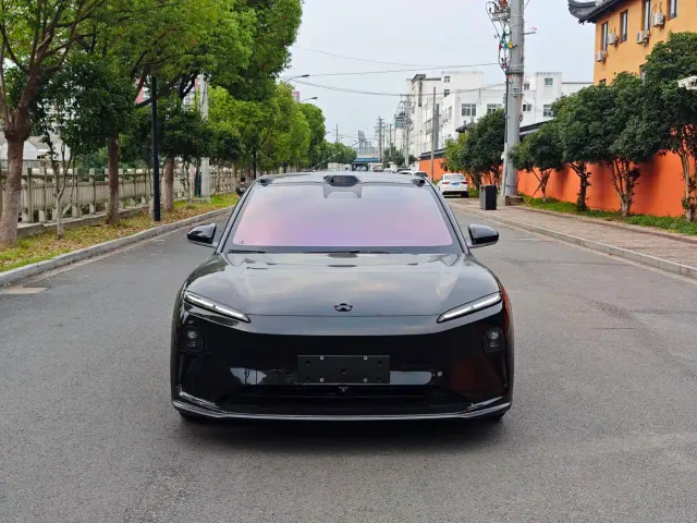 Nio ET5 Touring — Фото автомобиля 2