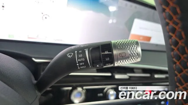 Genesis GV70 2.5T Бензин AWD — Фото автомобиля 28
