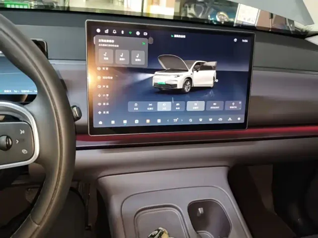 Leapmotor C10 — Фото автомобиля 12