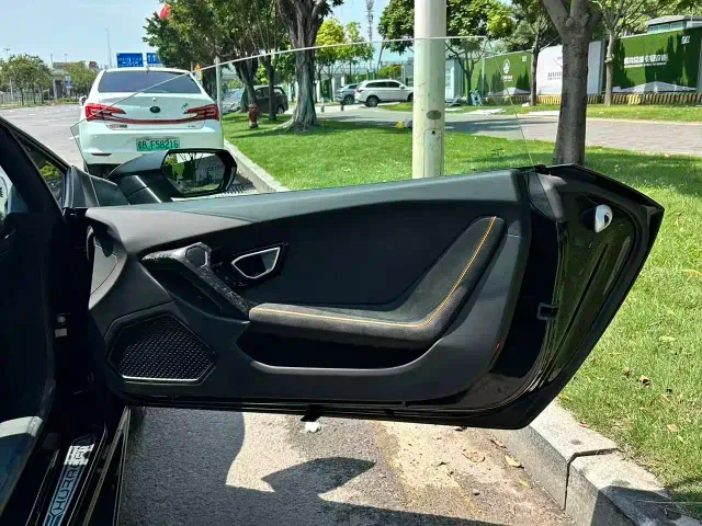 Lamborghini Huracan — Фото автомобиля 8
