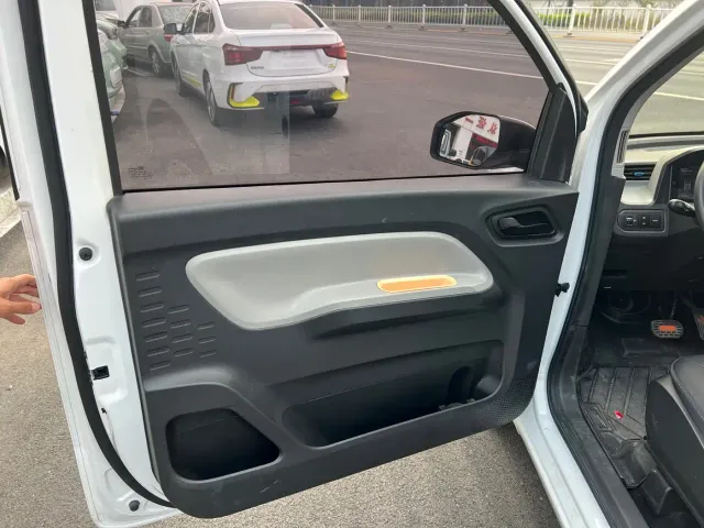 Wuling Hongguang Mini EV — Фото автомобиля 15