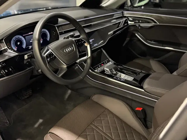 Audi A8 — Фото автомобиля 9