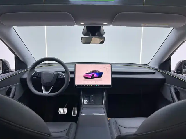 Tesla Model Y — Фото автомобиля 21