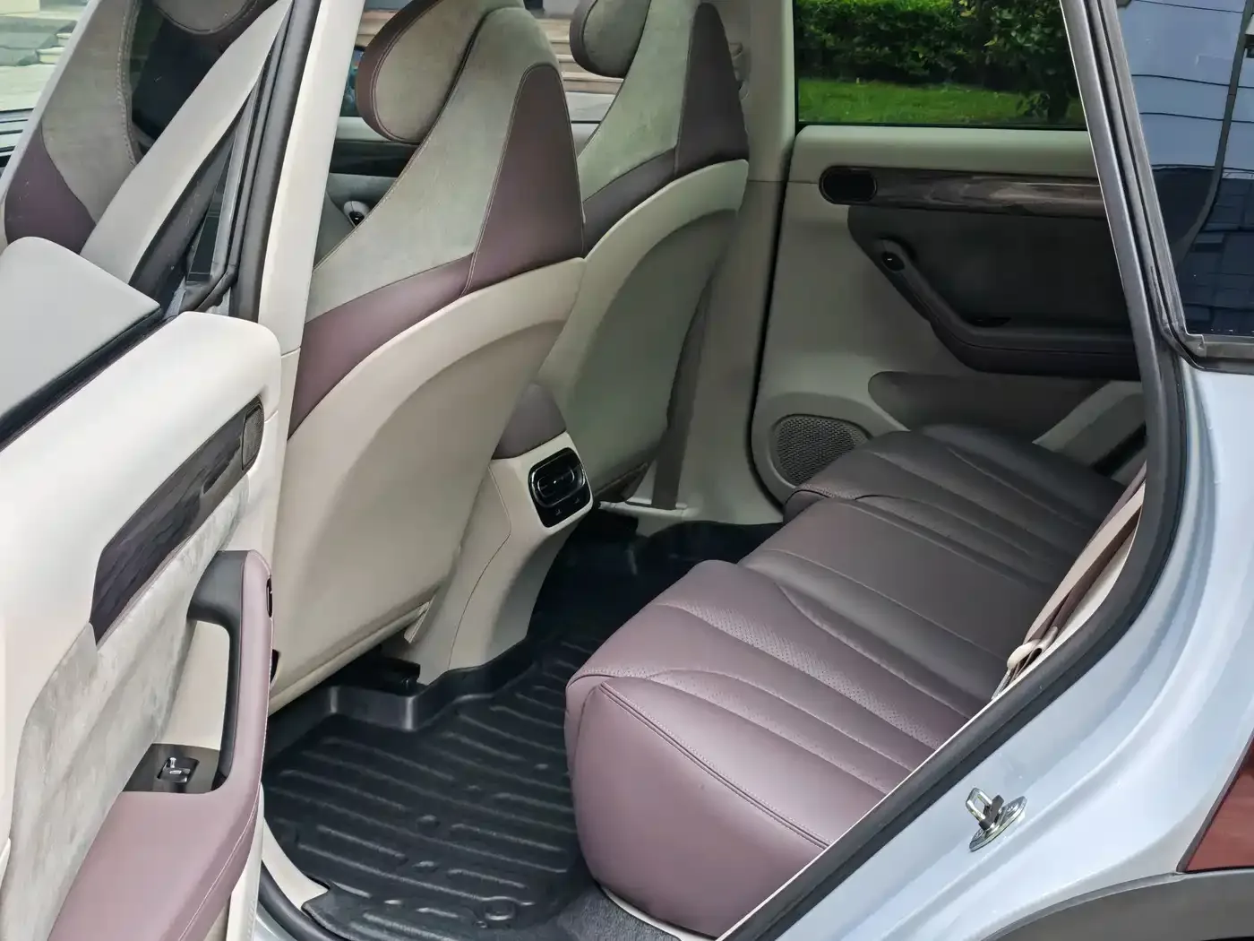 Leapmotor Leapmotor C11 2021 Luxury Edition — Фото автомобиля 11