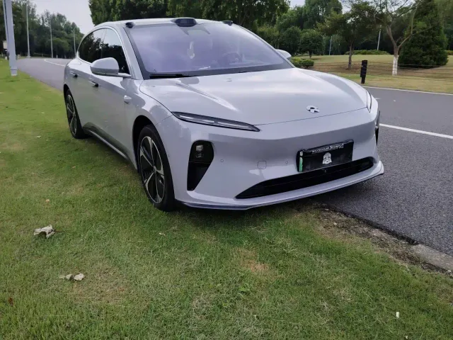 Nio ET5 Touring — Фото автомобиля 2
