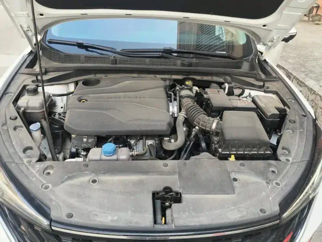Changan Eado — Фото автомобиля 10