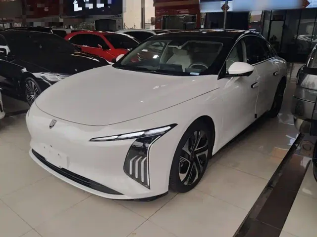 Фотография автомобиля — Forthing Xinghai S7