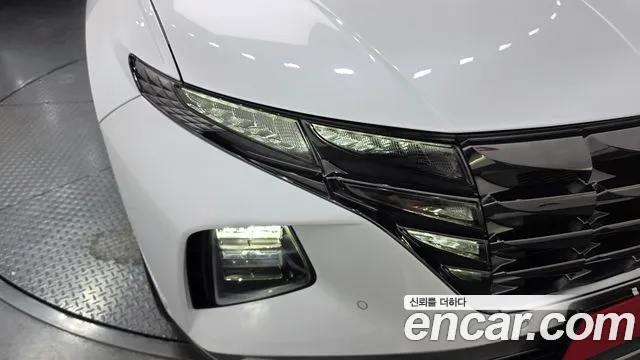 Hyundai Tucson Tucson (NX4) Бензин 1.6 турбо 2WD — Фото автомобиля 22