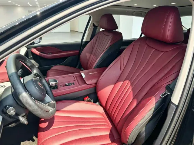 Hongqi H5 — Фото автомобиля 7