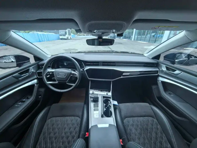 Audi A7L — Фото автомобиля 5