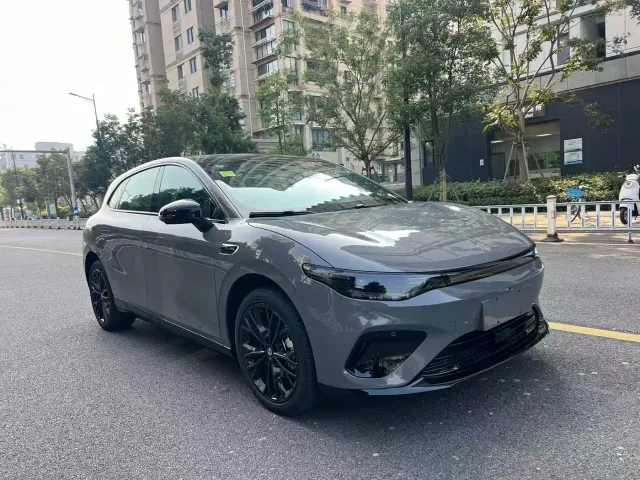 Leapmotor Lafa 5 — Фото автомобиля 3