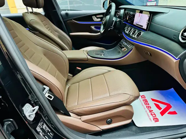 Mercedes-Benz E-Class — Фото автомобиля 17