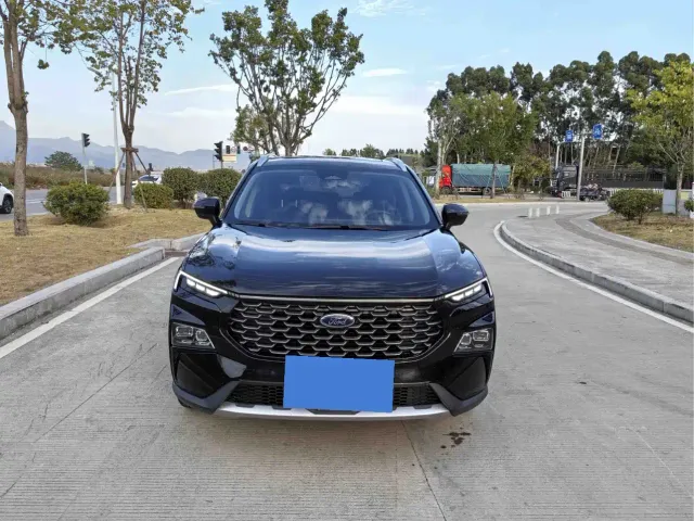 Ford Lingrui — Фото автомобиля 2