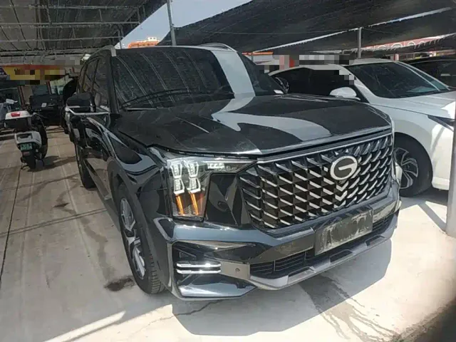 GAC Trumpchi GS8 — Фото автомобиля 2