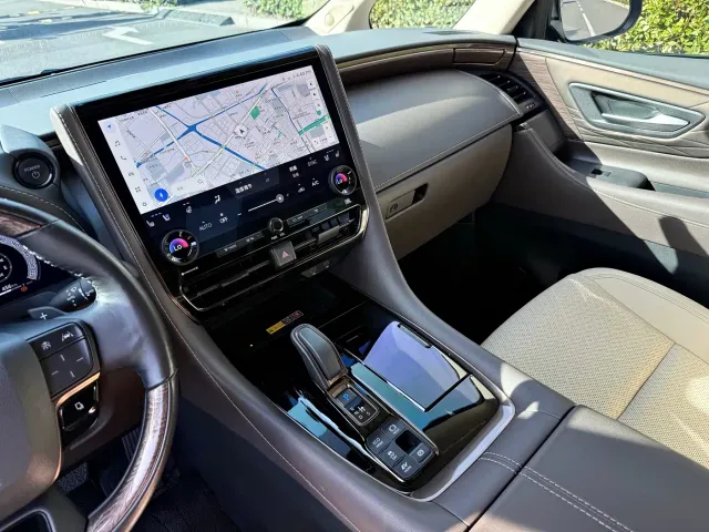 Toyota Vellfire — Фото автомобиля 8