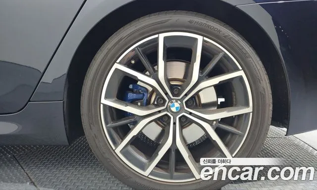 BMW 5 Series G30 — Фото автомобиля 6