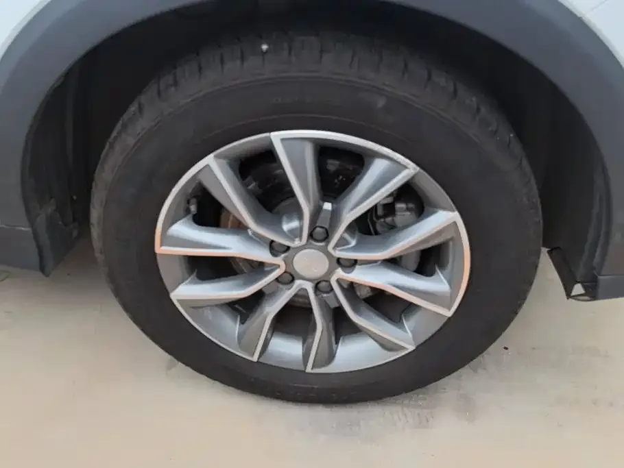 Roewe Roewe RX5 2021 PLUS 330TGI Automatic National Trend Premium Edition — Фото автомобиля 6