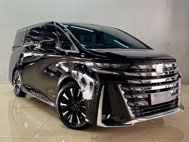 Toyota Vellfire — Фото автомобиля 3