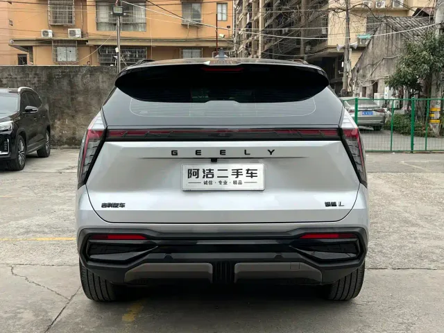 Geely Boyue L — Фото автомобиля 6