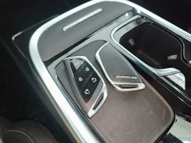 Maxus Dajia 9 — Фото автомобиля 8