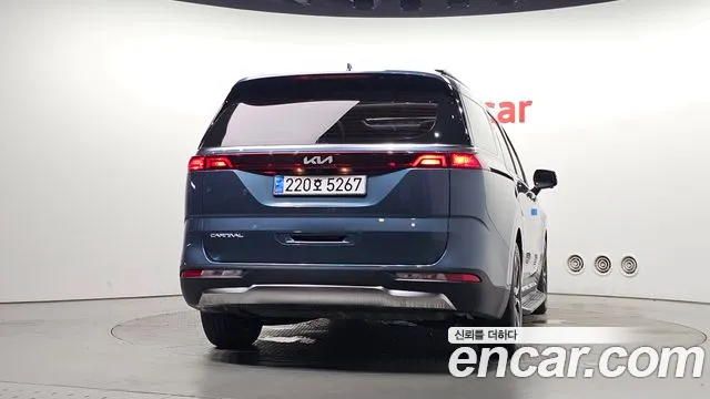 Kia Carnival — Фото автомобиля 4