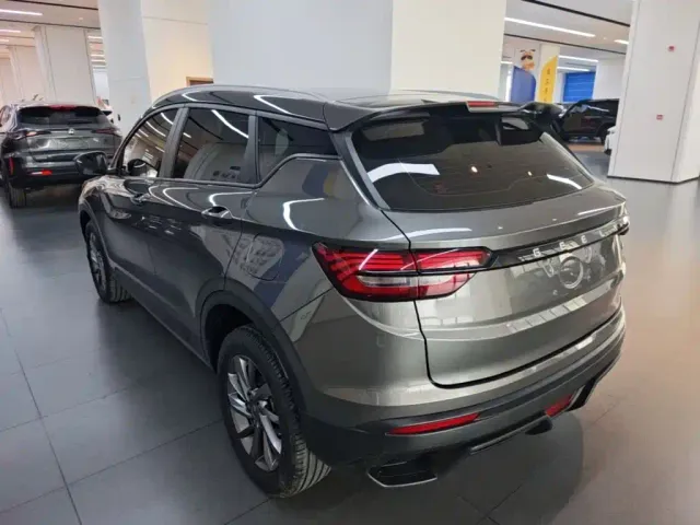 Geely Binyue — Фото автомобиля 4
