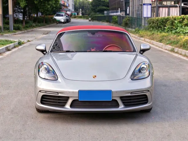 Porsche 718 — Фото автомобиля 2