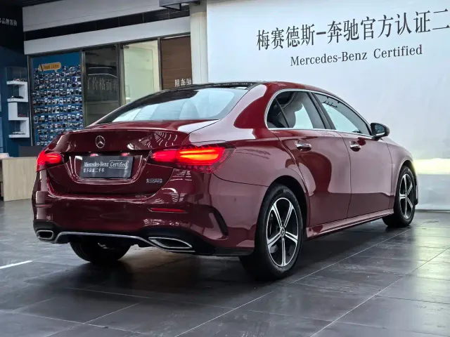 Mercedes-Benz A-Class — Фото автомобиля 3