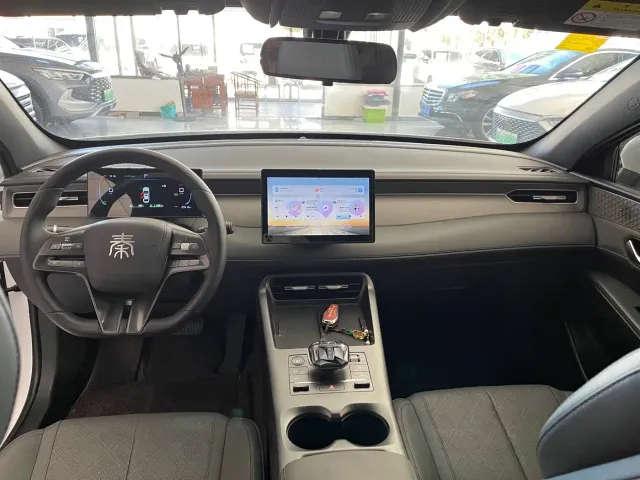 BYD Qin PLUS — Фото автомобиля 6